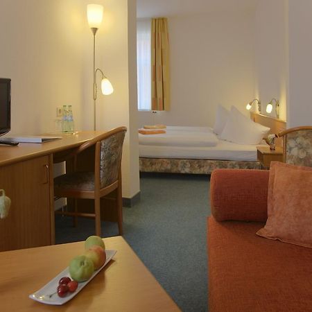 Adler-Hotel Delitzsch Kültér fotó